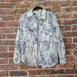 Easy Cothes Floral Blue and White Button-Up Shirt